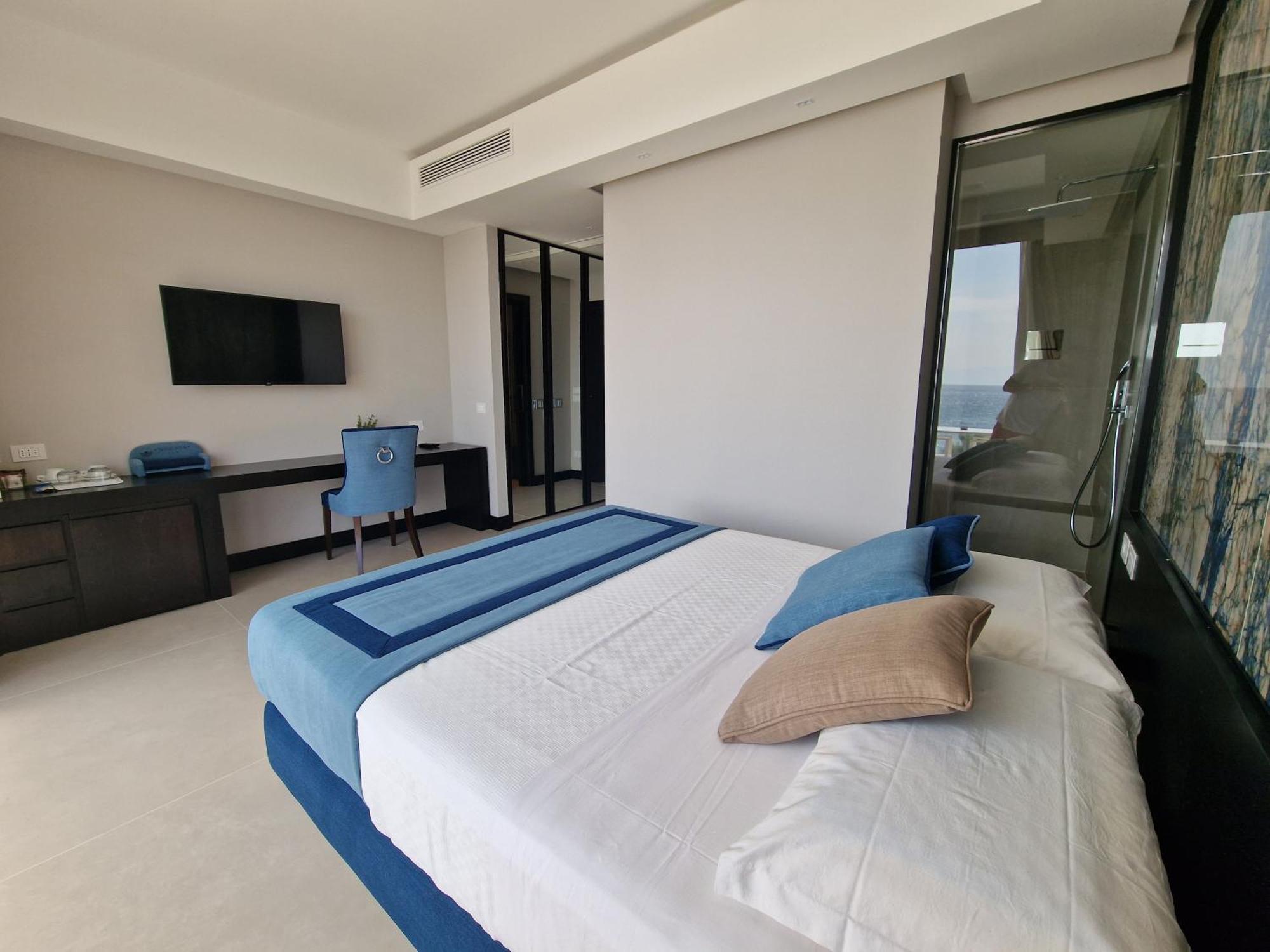 Ngonia Bay Boutique Hotel Milazzo Exterior photo